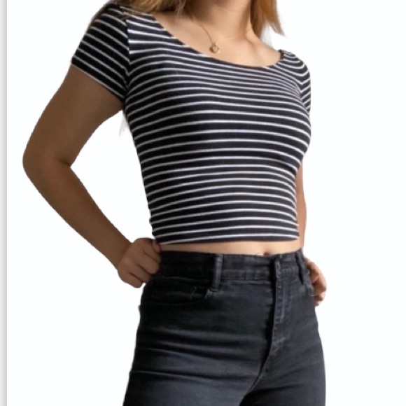 American Eagle Outfitters Tops - American Eagle Crop Top